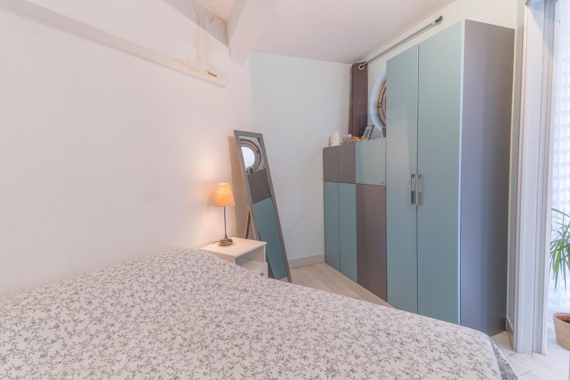 Appt T2 Cabine Clim Parking Privee Vu Mer Сет Экстерьер фото